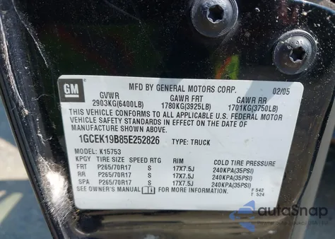 2005 Chevrolet Silverado 1500 Z71 from USA, damaged, VIN 1GCEK19B85E252826